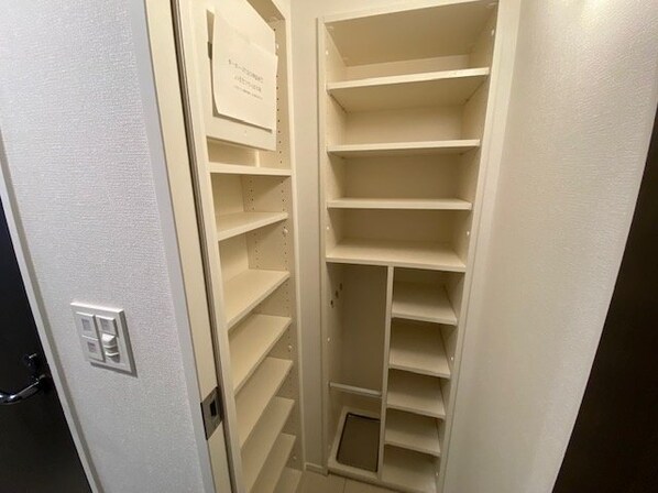 ミリアレジデンス両国 の物件内観写真